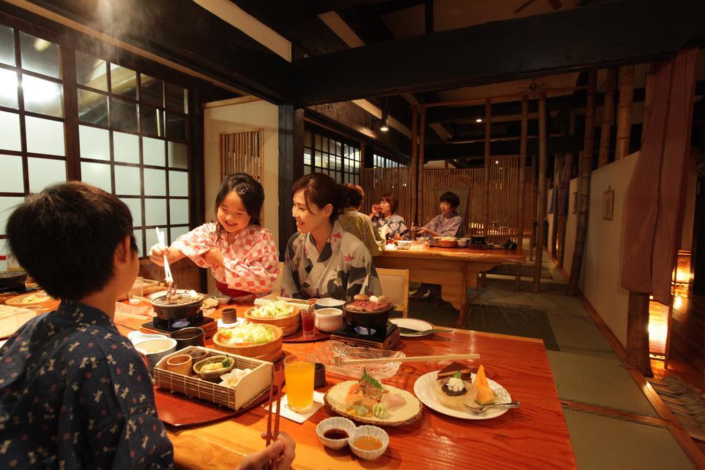 Takaragawa Onsen Ousenkaku Hotel Minakami Exterior foto