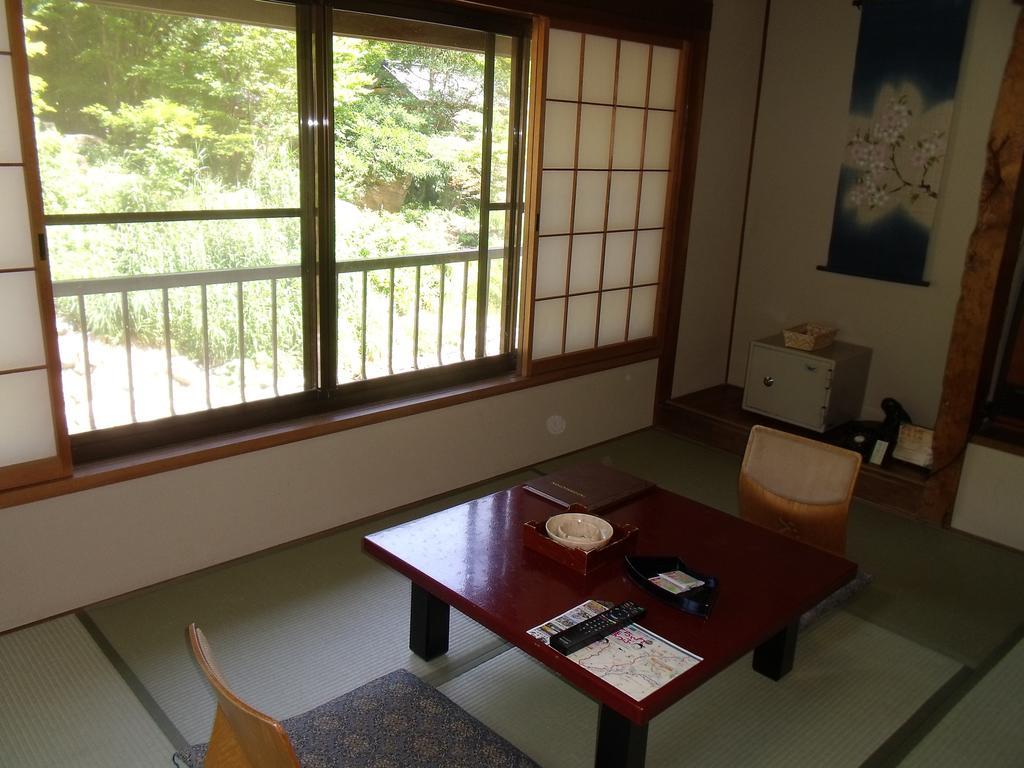 Takaragawa Onsen Ousenkaku Hotel Minakami Exterior foto