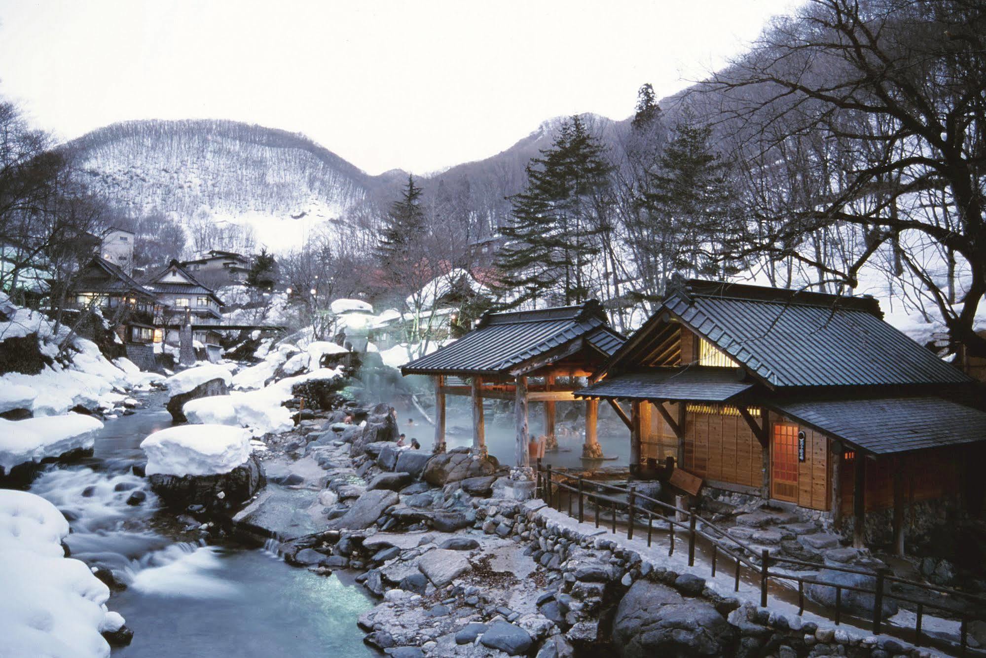 Takaragawa Onsen Ousenkaku Hotel Minakami Exterior foto